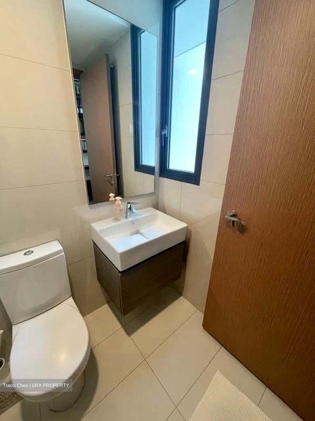 Belysa (D18), Condominium #579196541